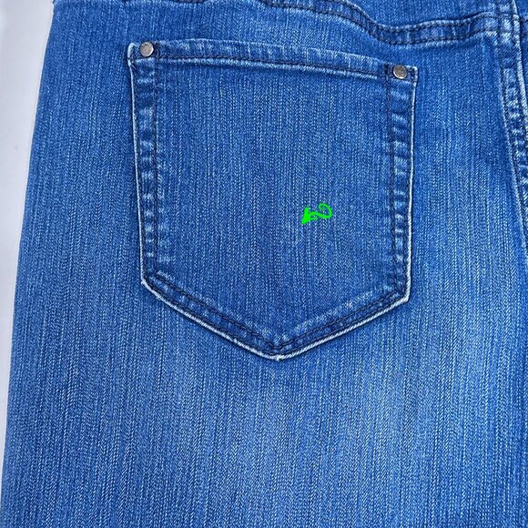 Fabulously Slimming By Chicos Blue Jeans Size Chicos Size 1.5 US Size M 10 - Picture 11 of 17
